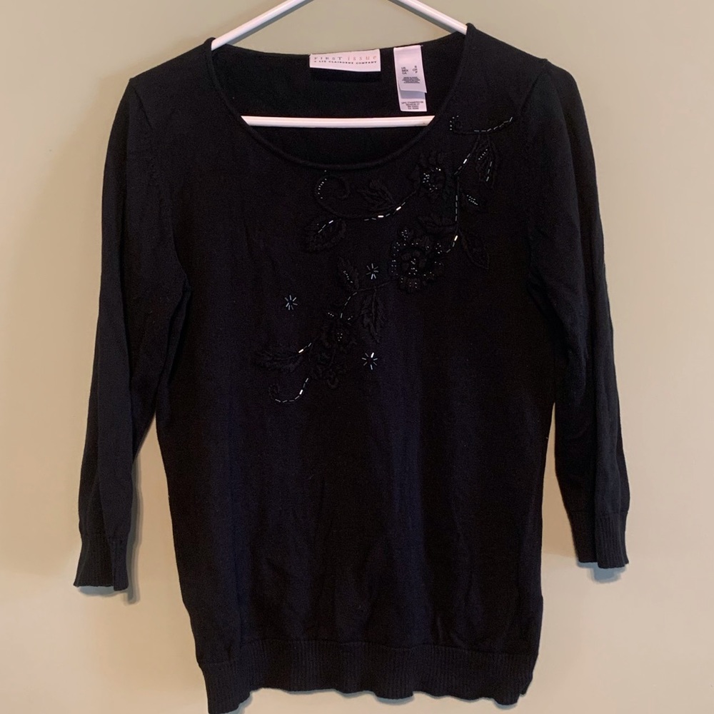 ⭐️First Issue A Liz Claiborne Co Top